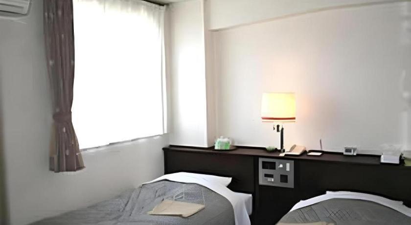 Hotel Town Honmachi Kōchi Zewnętrze zdjęcie