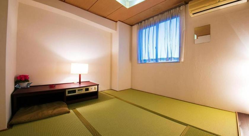 Hotel Town Honmachi Kōchi Zewnętrze zdjęcie