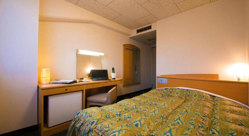 Hotel Town Honmachi Kōchi Zewnętrze zdjęcie